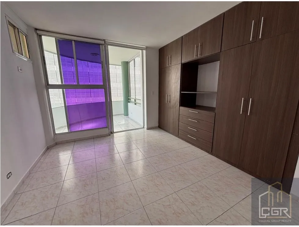 Apartment for Sale in PH Deveaux, San Francisco