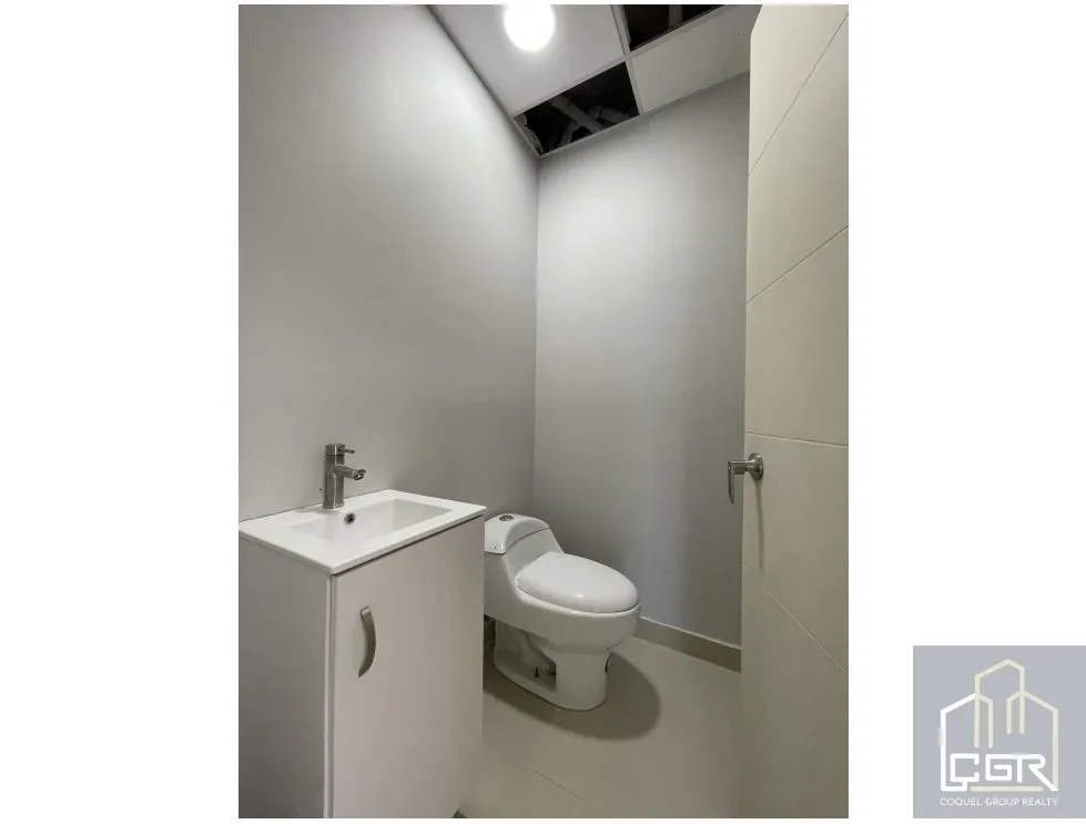 Office for rent in Costa del Este