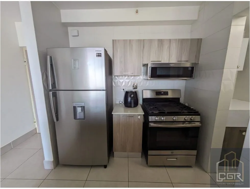 Apartment for sale in Edison Park