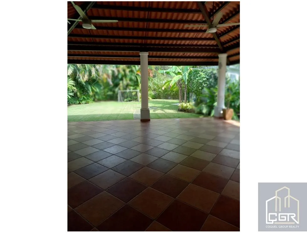Alquiler de casa con linea blanca en La Boca, Ancón, Panamá