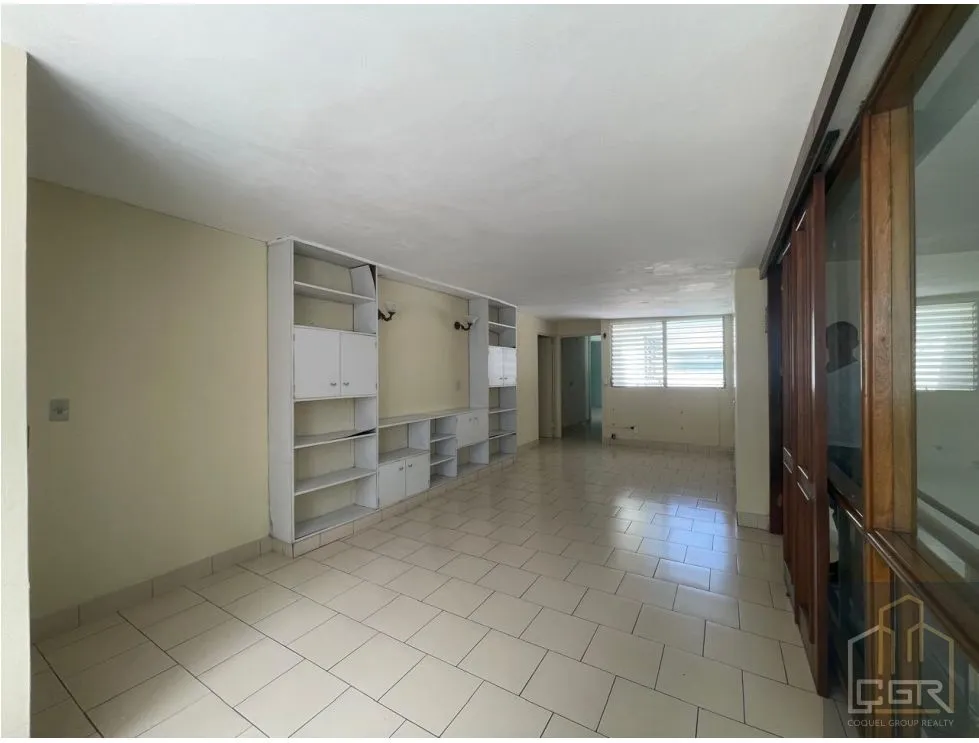 Corner House for Sale - 1,784.50 m² of Land in Obarrio, Panama