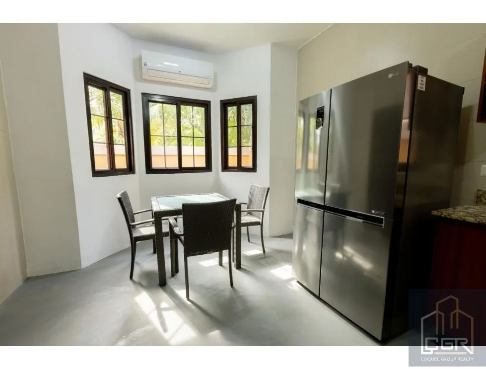 Single Family House for sale in Costa Sur