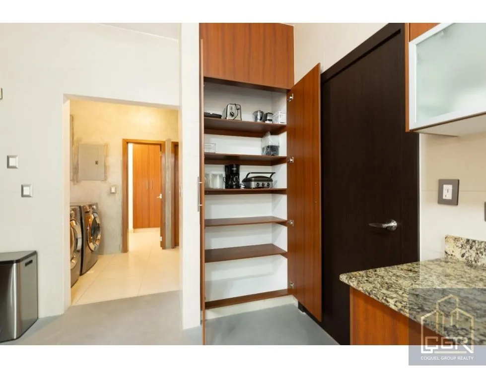 Single Family House for sale in Costa Sur