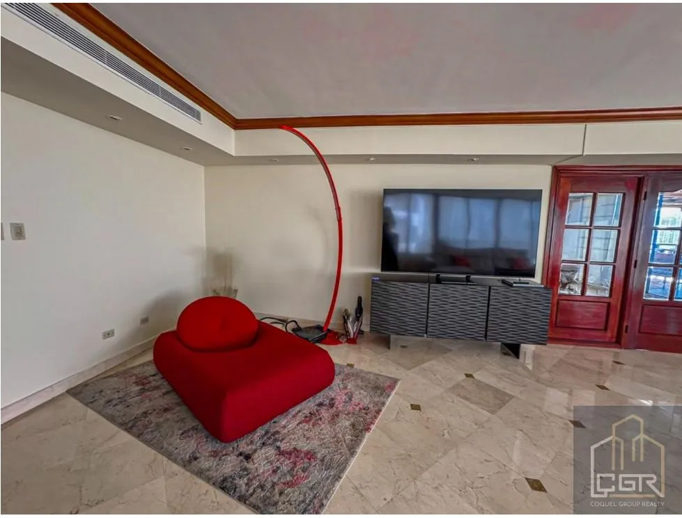 Venta de apartamento con linea blanca PH Condesa del Mar, Ave. Balboa