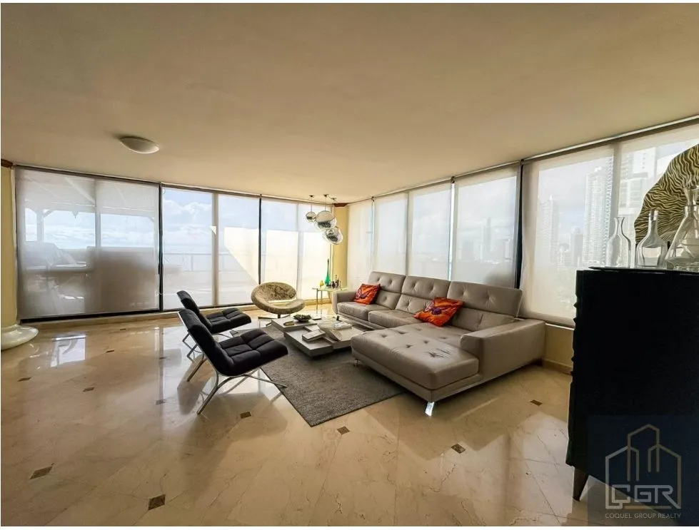 Venta de apartamento con linea blanca PH Condesa del Mar, Ave. Balboa