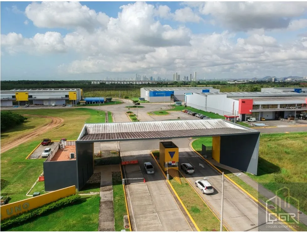 Entrepôt à Juan Diaz à vendre