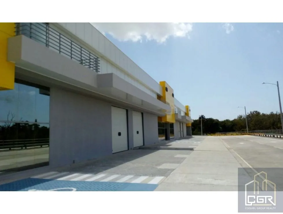 Entrepôt à Juan Diaz à vendre