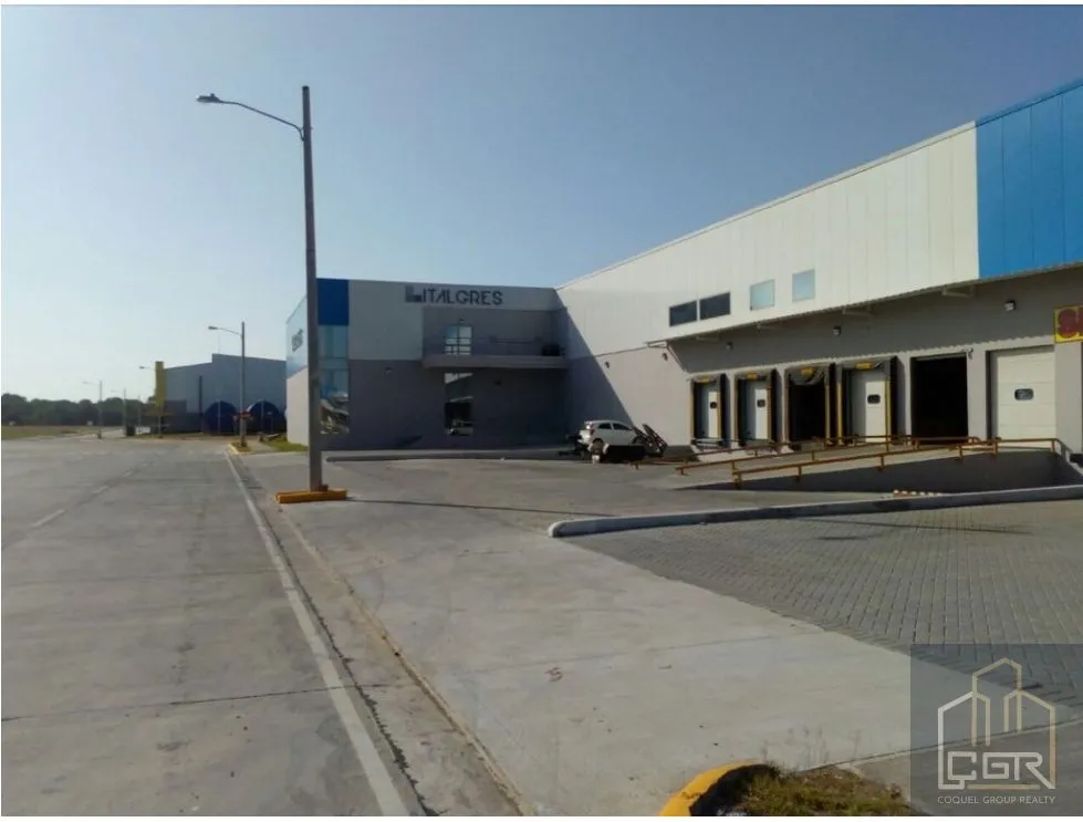 Entrepôt à Juan Diaz à vendre