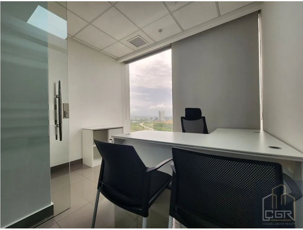 Office for rent in Costa del Este