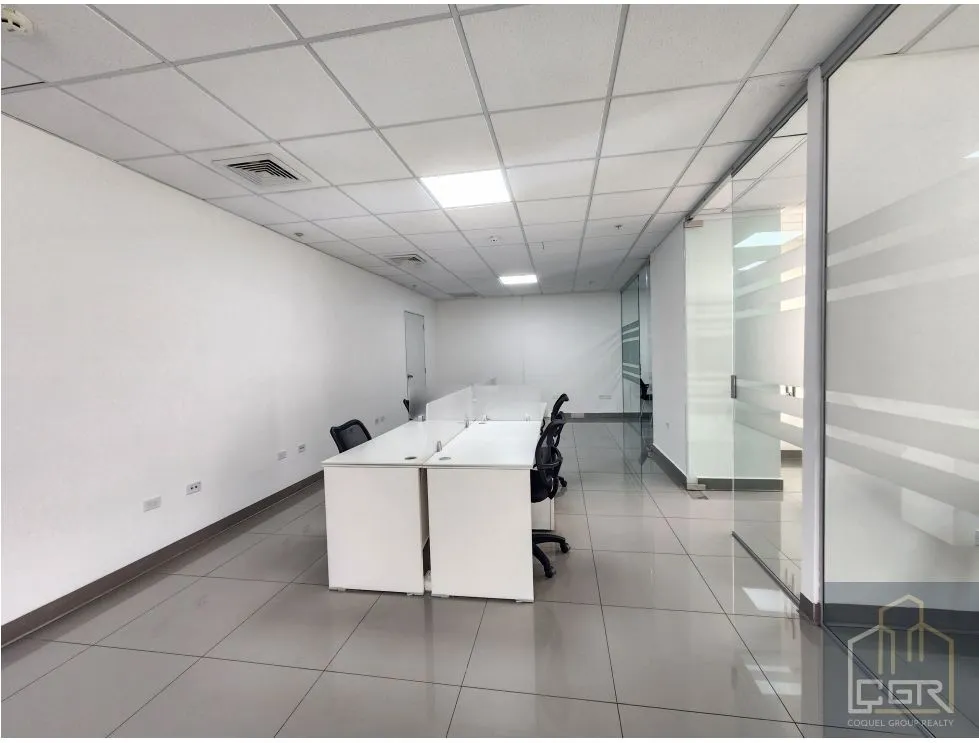 Office for rent in Costa del Este