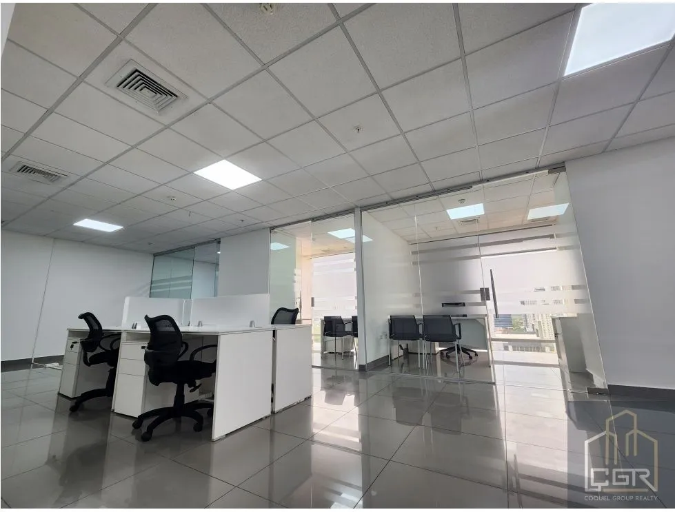 Office for rent in Costa del Este