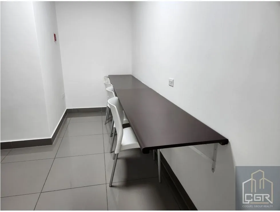 Office for rent in Costa del Este