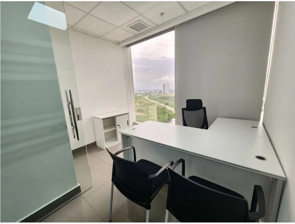 Office for rent in Costa del Este
