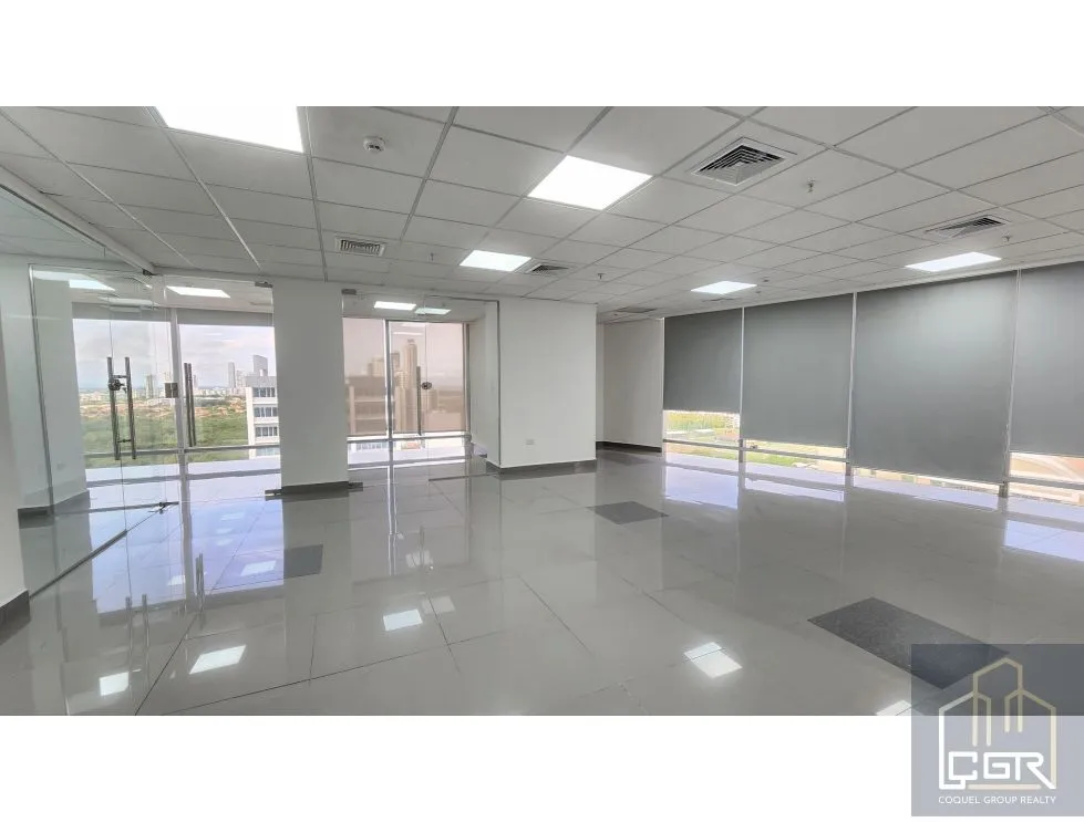 Office for rent in Costa del Este