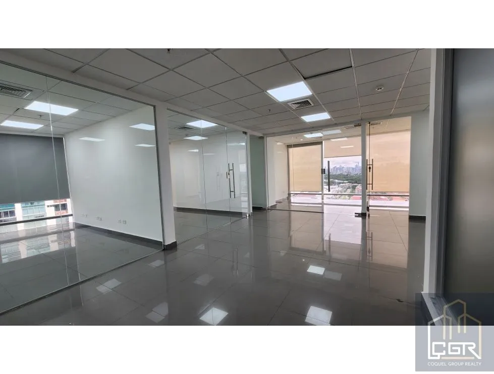 Office for rent in Costa del Este