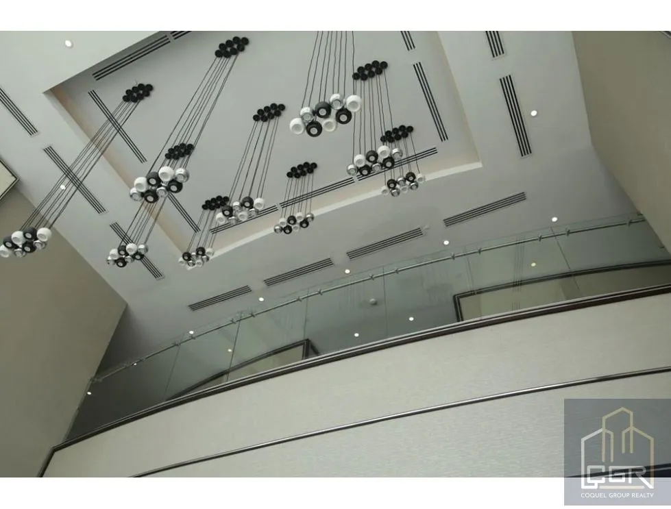 Venta de oficina en edificio Golden Point, Vía Ricardo J Alfaro