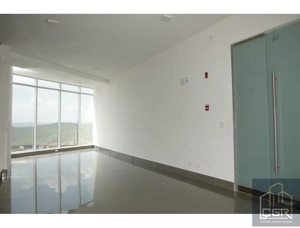 Venta de oficina en edificio Golden Point, Vía Ricardo J Alfaro
