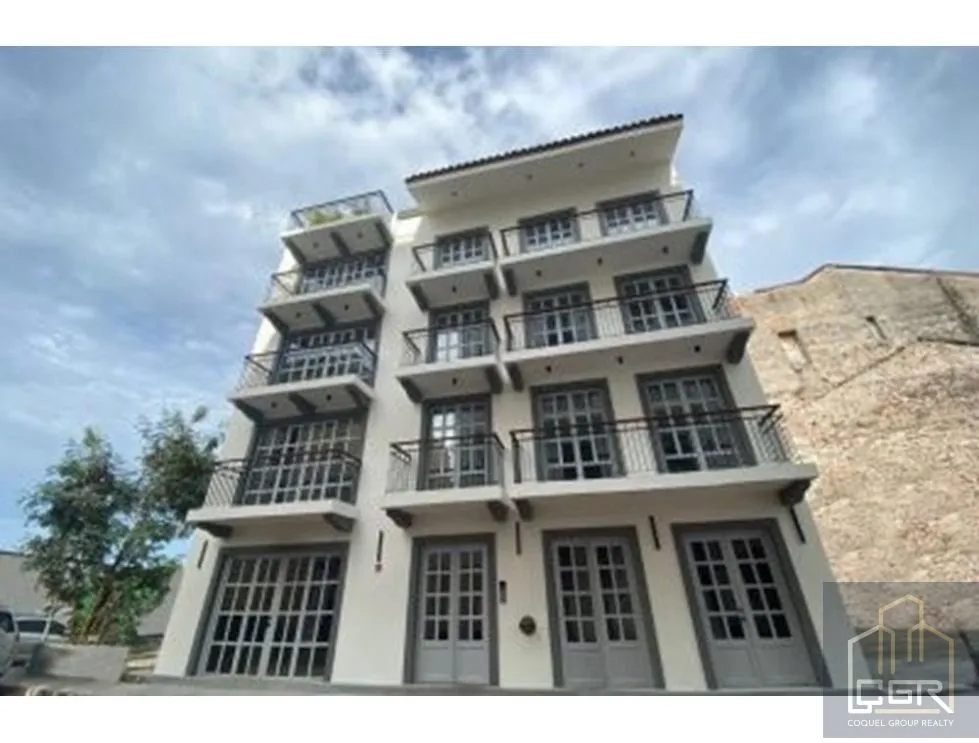 VENTA DE EDIFICIO DE APARTAMENTOS Y LOCALES COMERCIALES, CASCO ANTIGUO