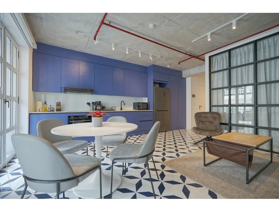 VENTA DE EDIFICIO DE APARTAMENTOS Y LOCALES COMERCIALES, CASCO ANTIGUO
