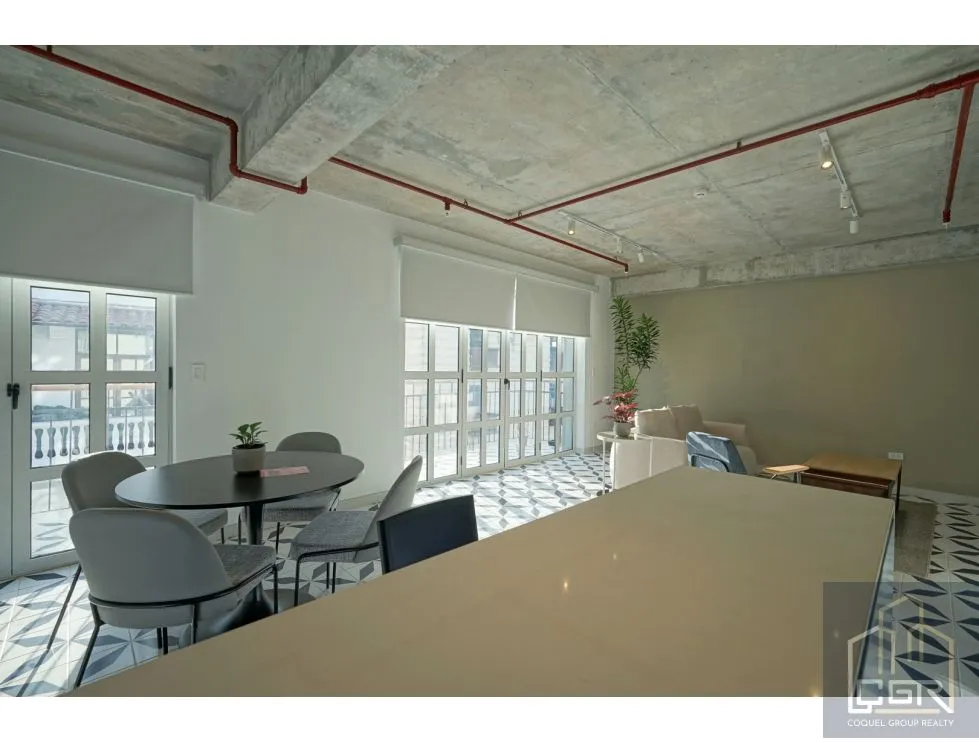 VENTA DE EDIFICIO DE APARTAMENTOS Y LOCALES COMERCIALES, CASCO ANTIGUO