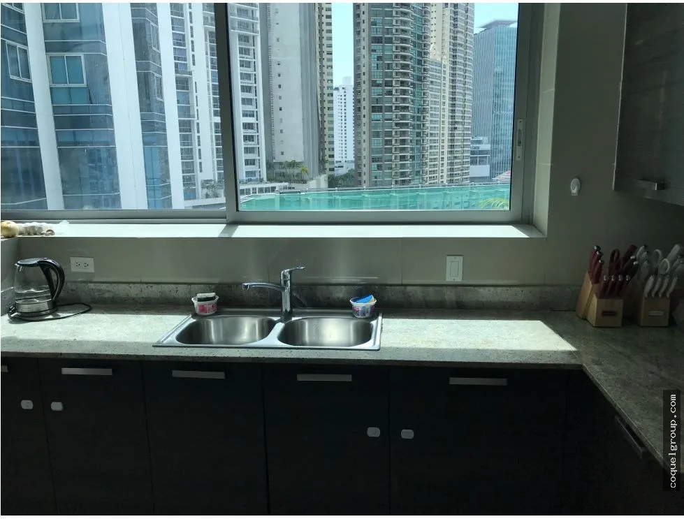 Apartment for sale in Punta Pacifica