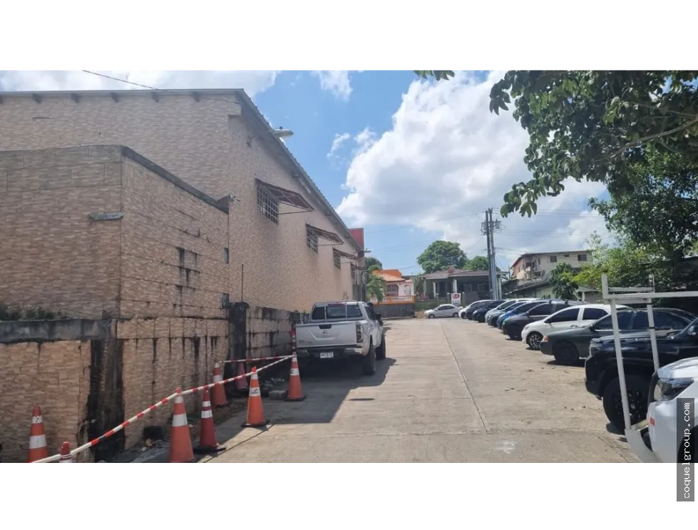 VENTA DE TRES LOTES CON TERRENOS Y DOS (02) GALERAS, LA CHORRERA