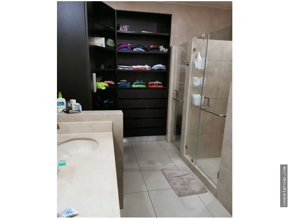 Apartment for sale in Clayton