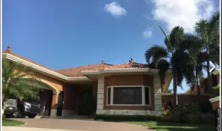 Single Family House for sale in Costa Sur
