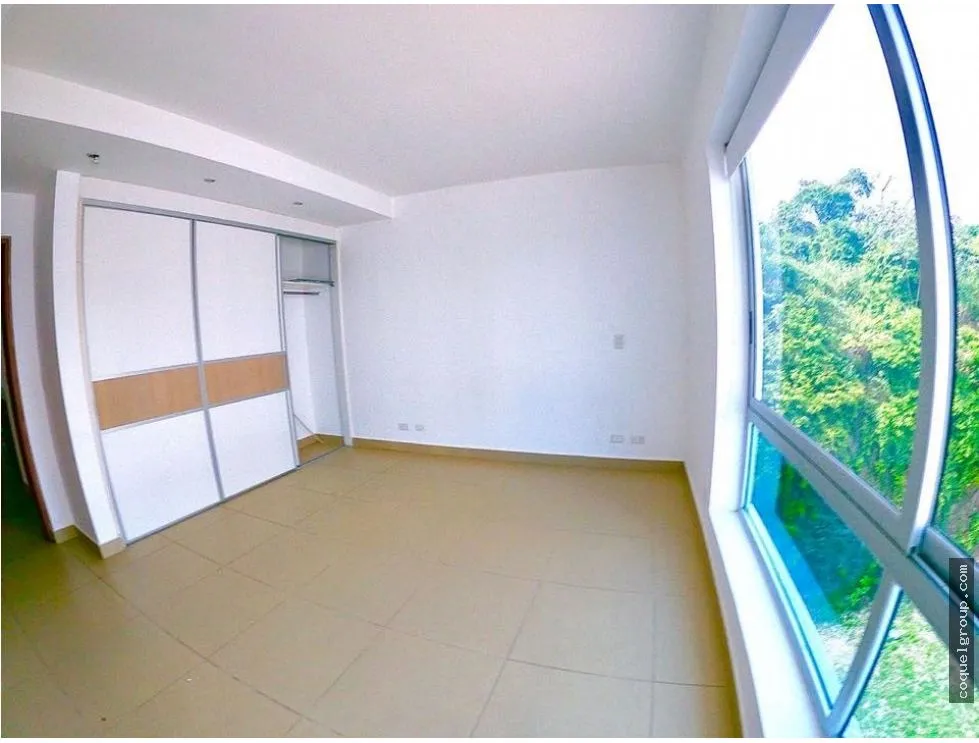VENTA O ALQUILER DE  APARTAMENTO AMOBLADO 160m2 ISLA NAOS