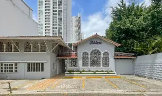 Commercial Building in Downtown Panama