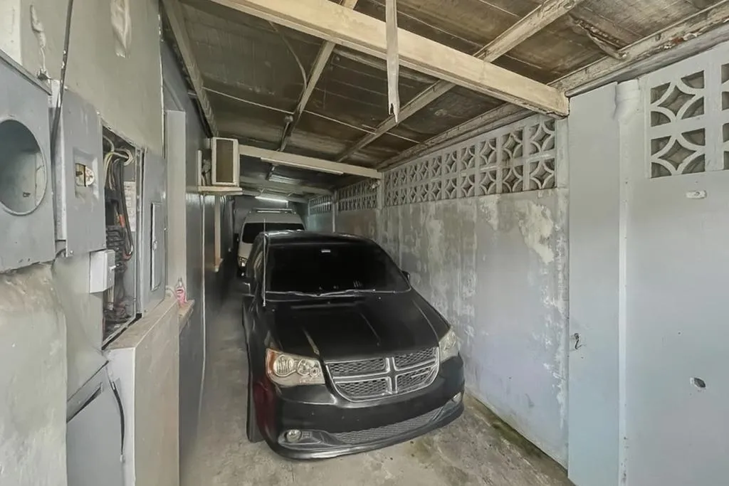 Commercial Building in Downtown Panama