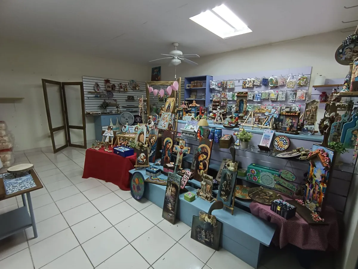 Commercial Space for Rent on Via Boquete David