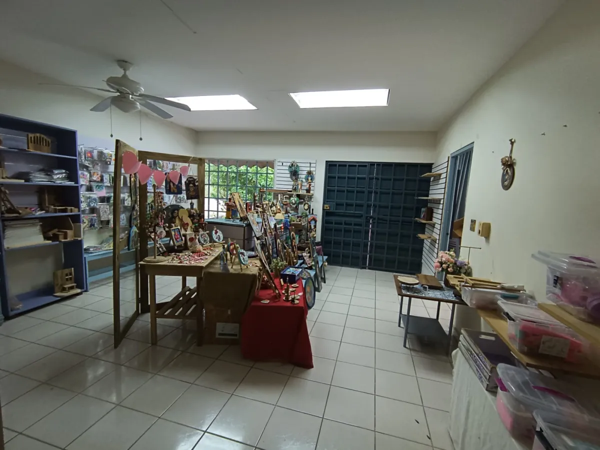 Commercial Space for Rent on Via Boquete David
