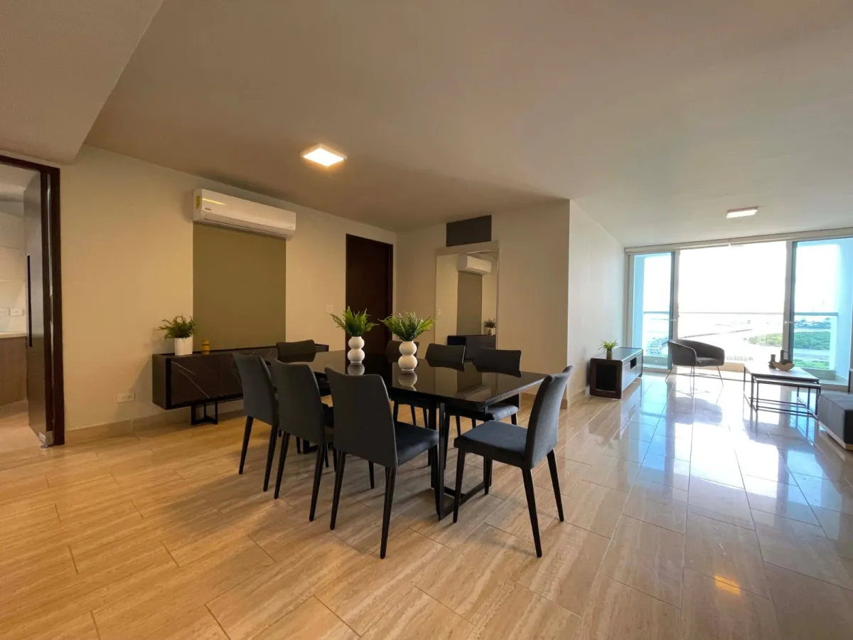 Venta de Exclusivo Apartamento Amoblado en Costa del Este en The Regent