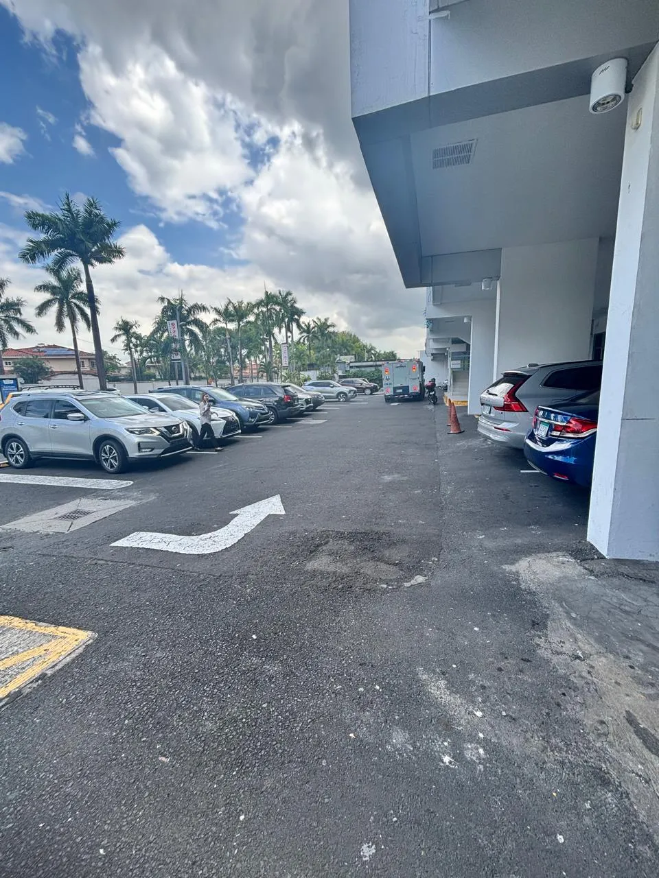 Espace commercial à Costa del Este à louer