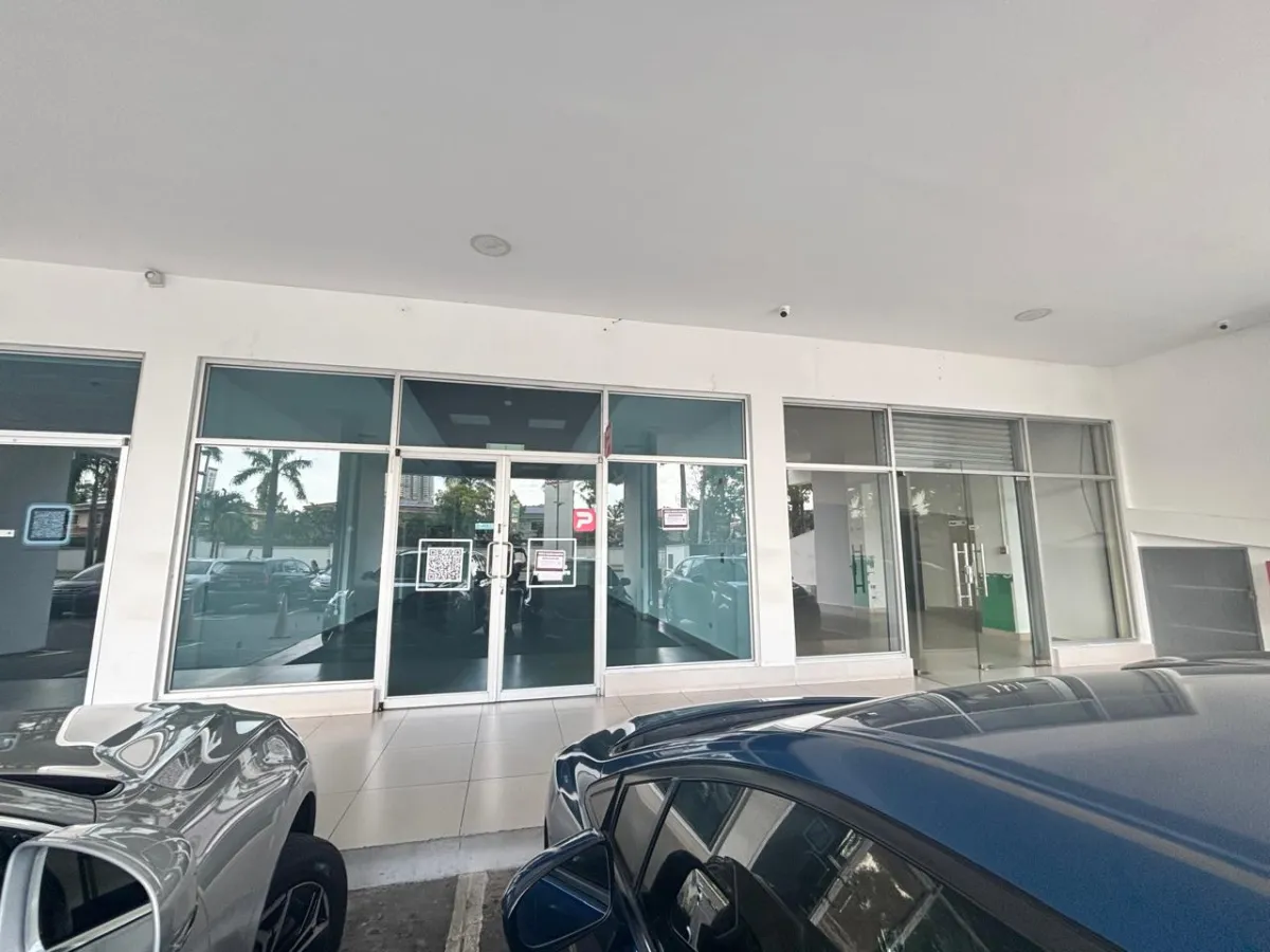 Espace commercial à Costa del Este à louer