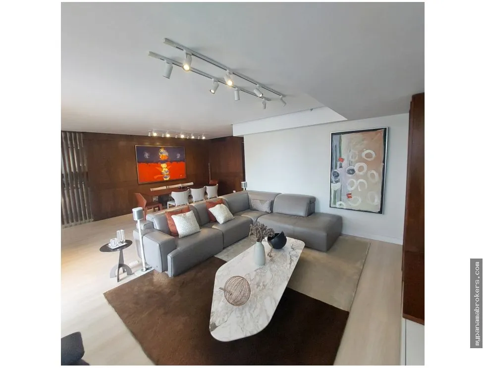 Apartamento en venta en Luxor 300