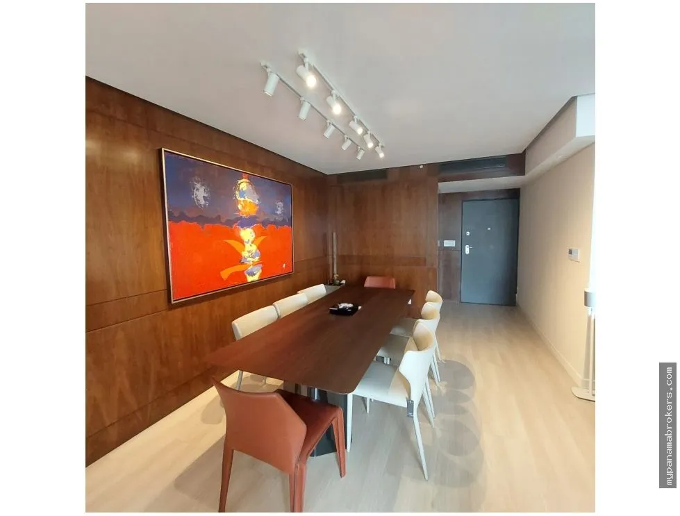 Apartamento en venta en Luxor 300