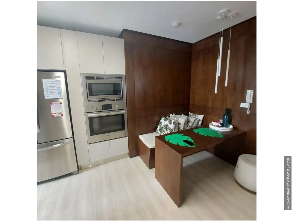 Apartamento en venta en Luxor 300