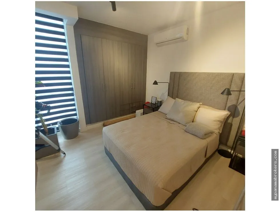 Apartamento en venta en Luxor 300