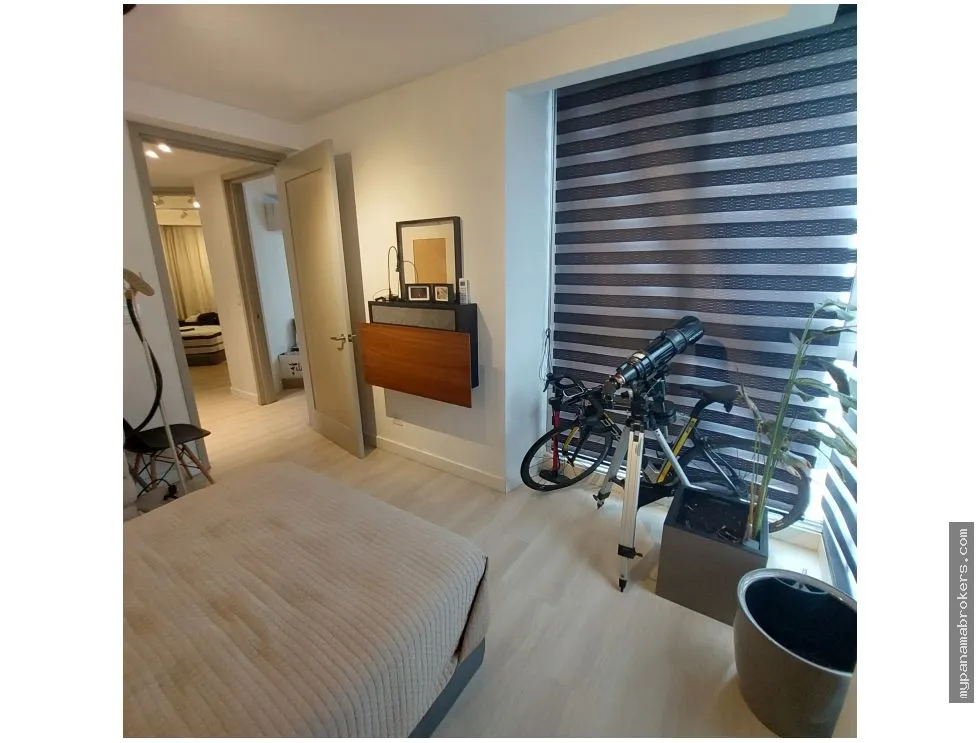 Apartamento en venta en Luxor 300