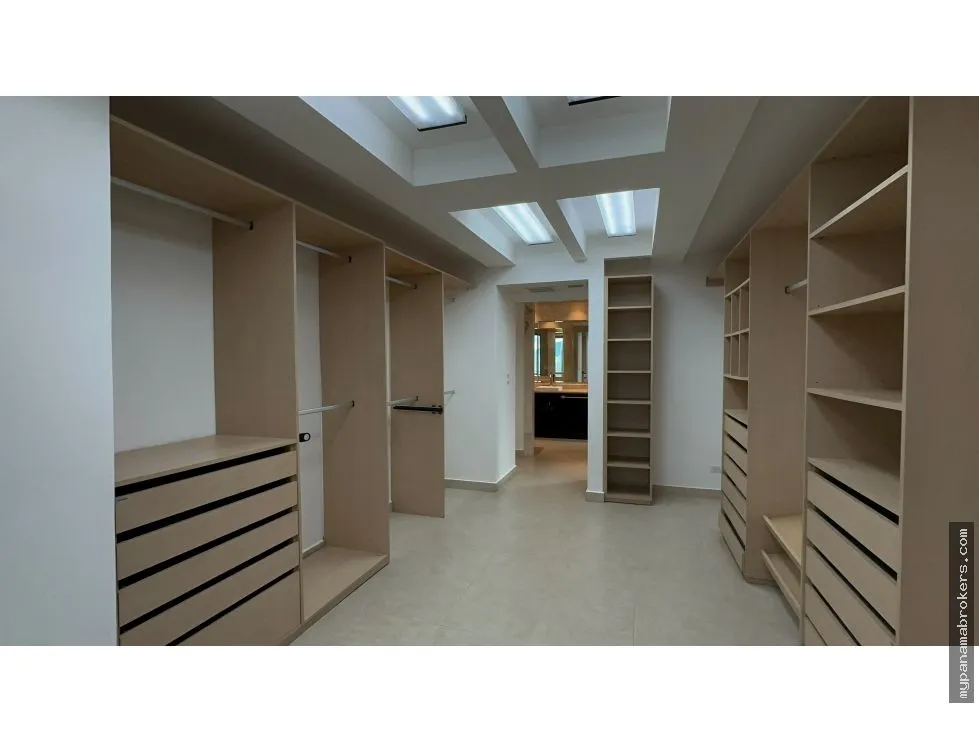Penthouse for sale in Panama