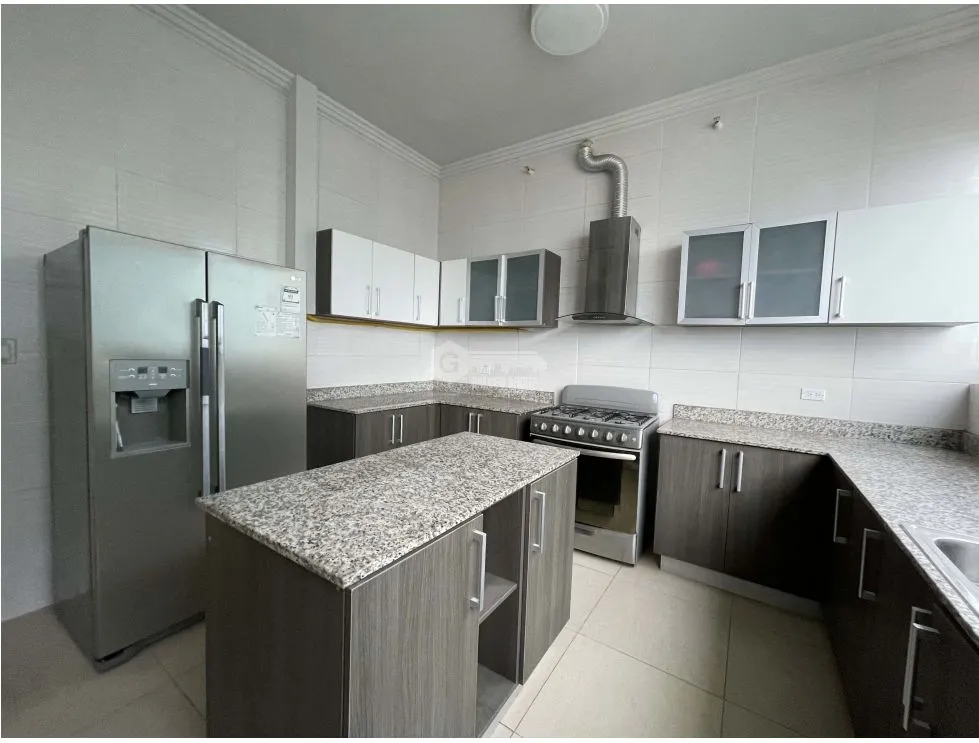квартира в Costa del Este на продажу