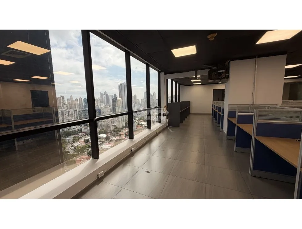 OFFICE FOR RENT ON CALLE 50 175M WITH PARTITIONS FURNISHED