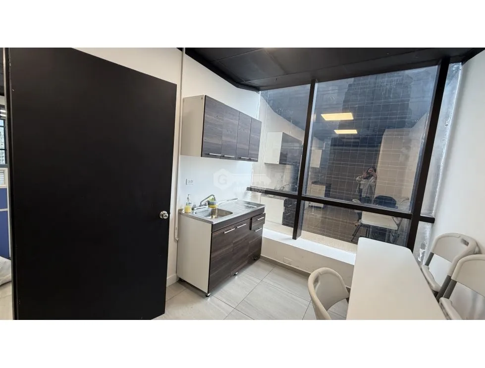 PLAZA BANCO GENERAL / CALLE 50 / 175M / PARTITIONED / FURNISHED