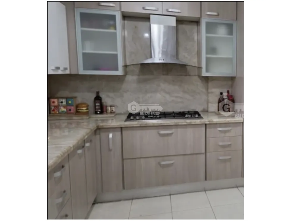 Дом в Villa Lucre на продажу