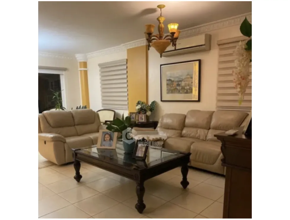 Дом в Villa Lucre на продажу