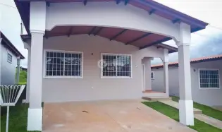 ARRAIJAN / BRISAS DEL GOLF / 395M / 3 HABITACION / 2 PARKING / PATIO