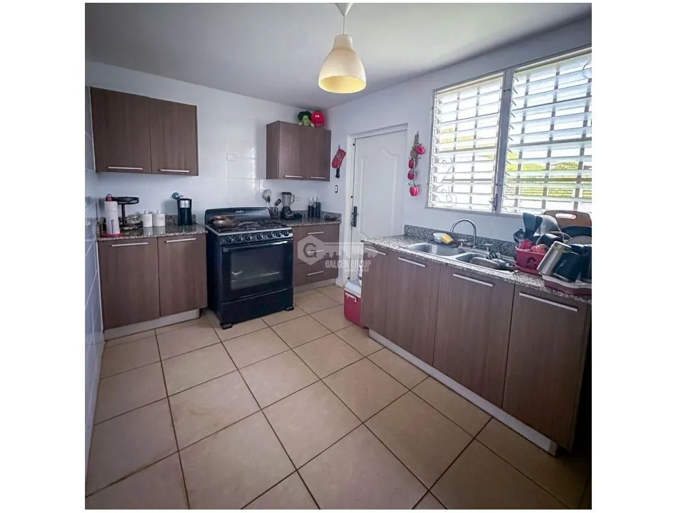 ARRAIJAN / BRISAS DEL GOLF / 395M / 3 HABITACION / 2 PARKING / PATIO