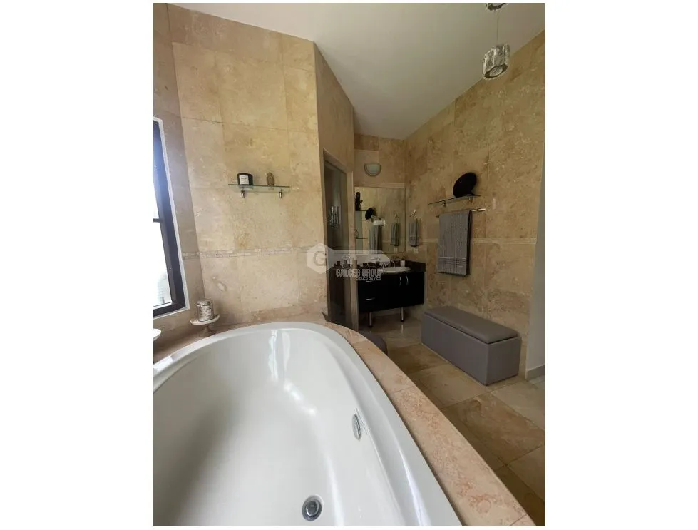Single Family House for sale in Costa Sur